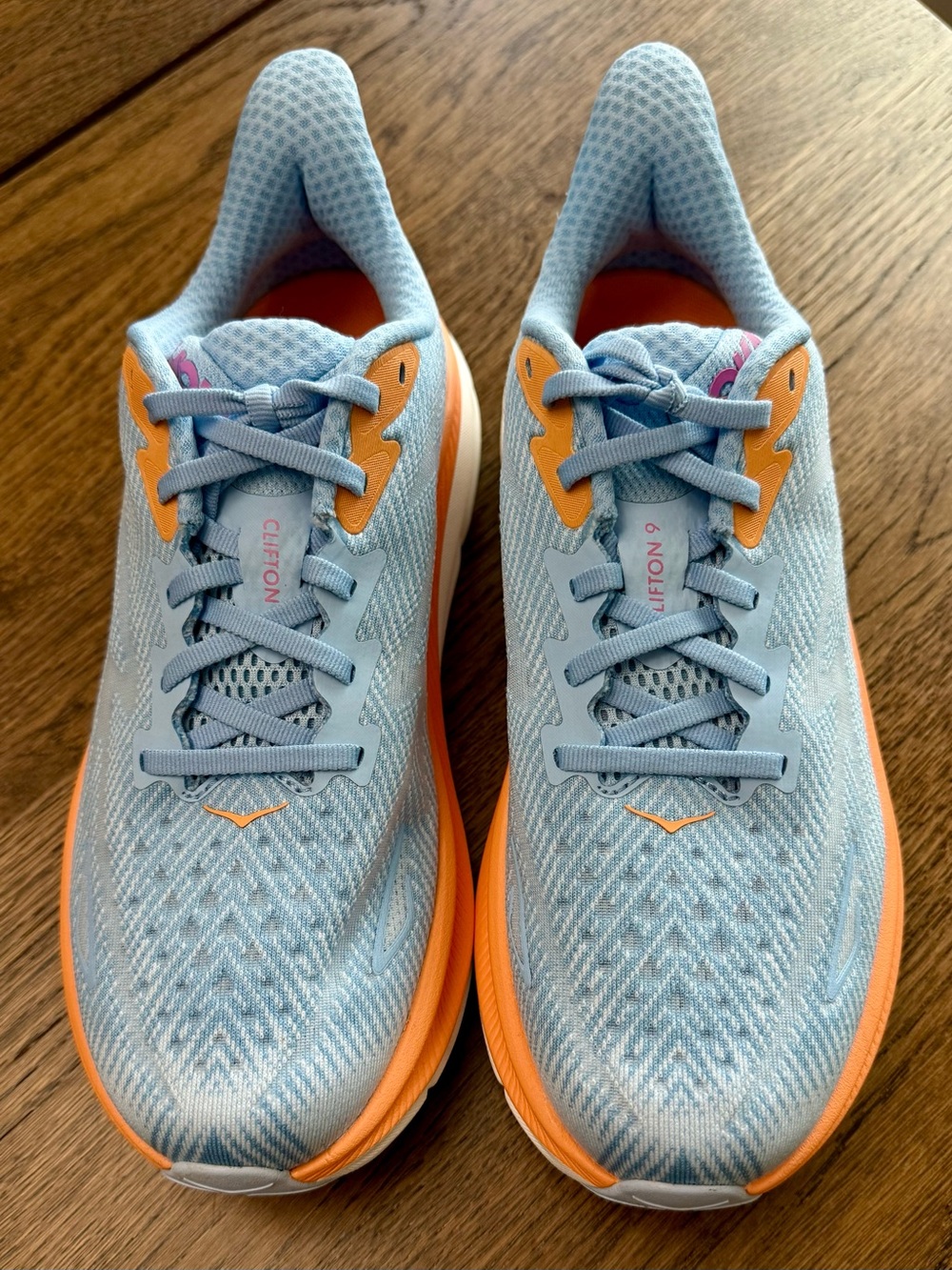 Hoka One One Clifton 9 Airy Blue Running Shoes multiple Women’s Sizes– NWOB